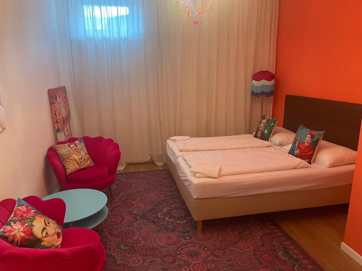 Der Salon Hostel Viena